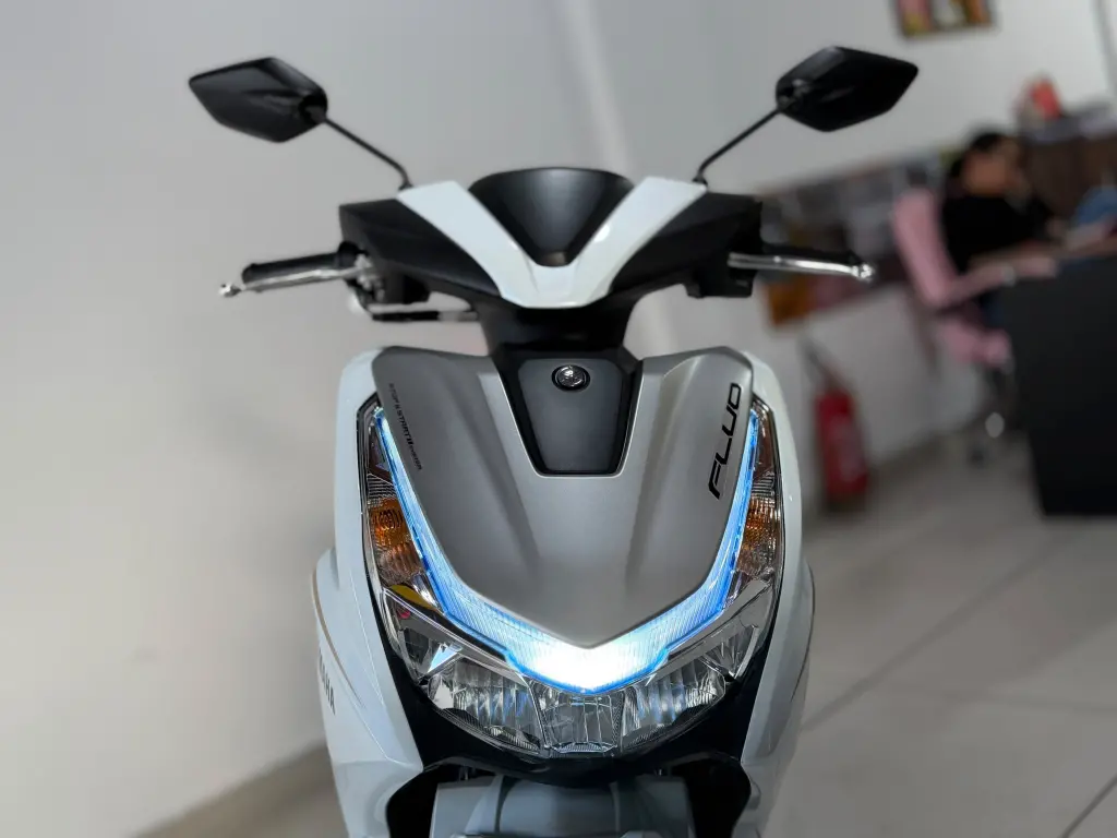 YAMAHA Fluo 125 - Foto
