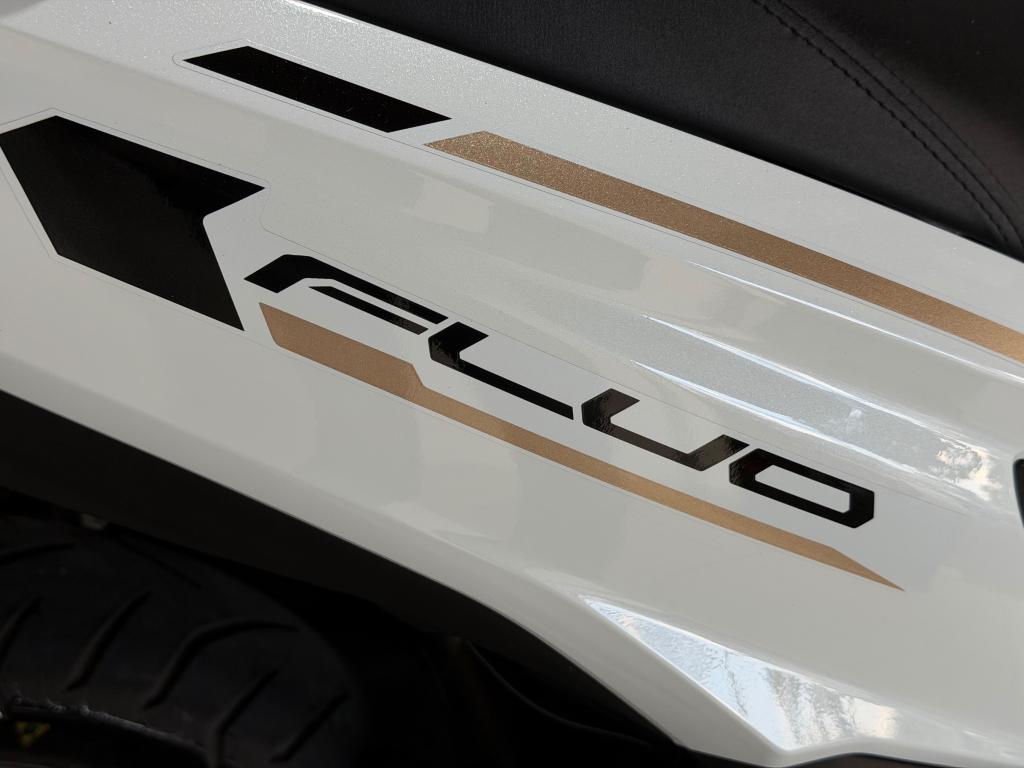YAMAHA Fluo 125 - Foto