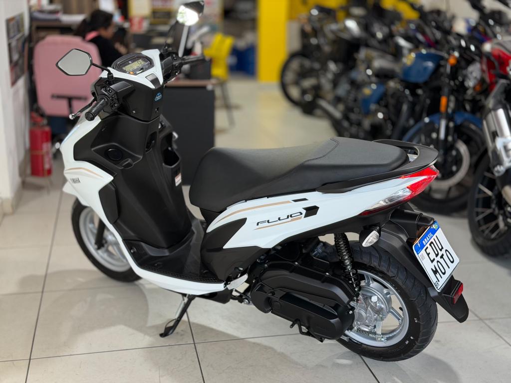 YAMAHA Fluo 125 - Foto