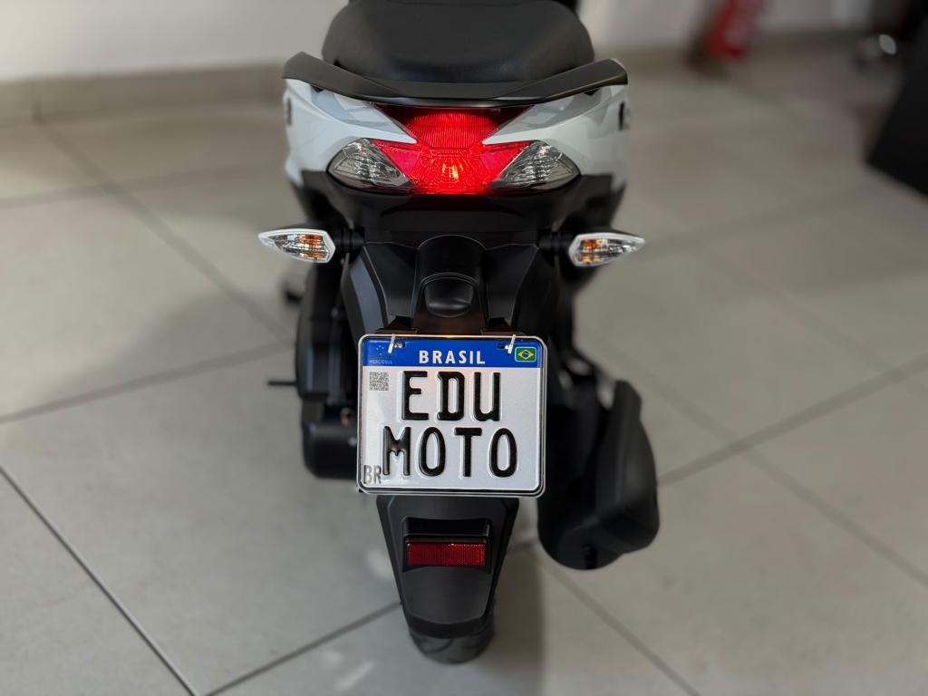 YAMAHA Fluo 125 - Foto