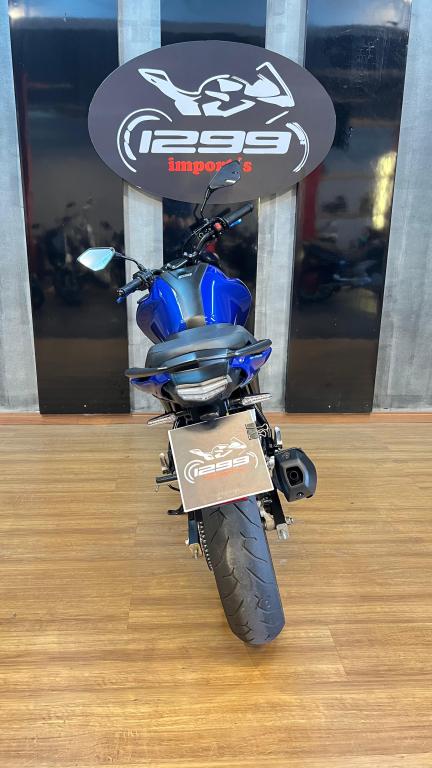 YAMAHA FZ 15 Fazer - Foto