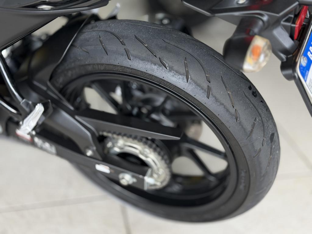 YAMAHA FZ 15 Fazer - Foto