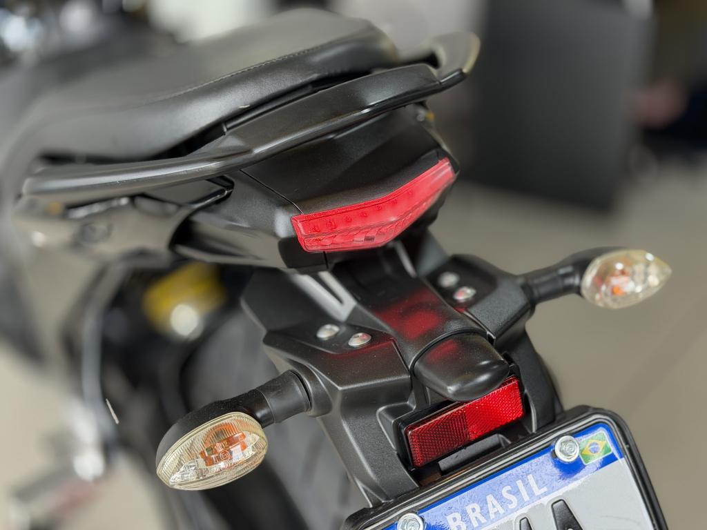 YAMAHA FZ 15 Fazer - Foto