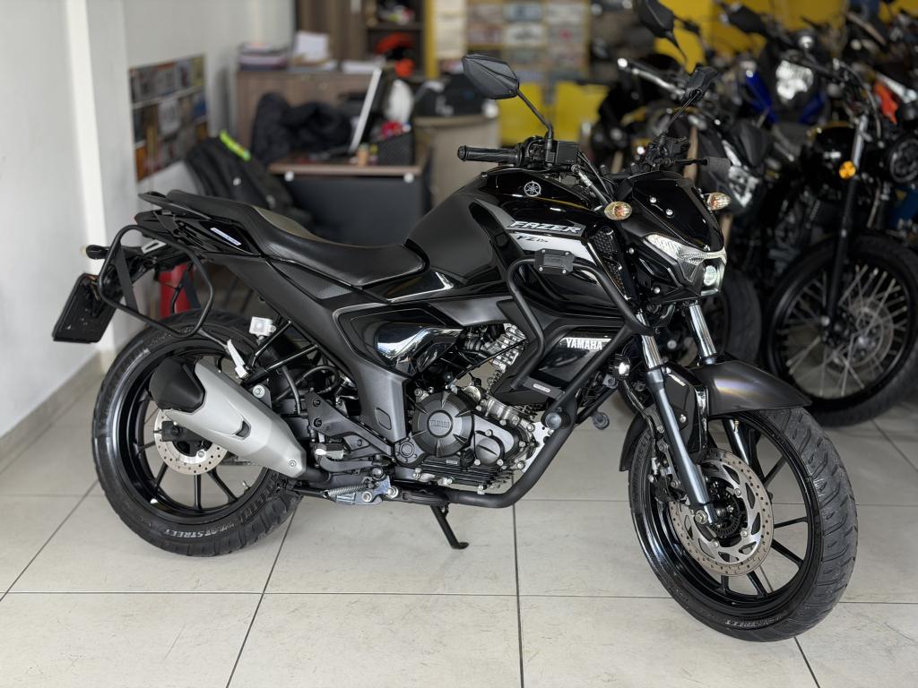 YAMAHA FZ 15 Fazer