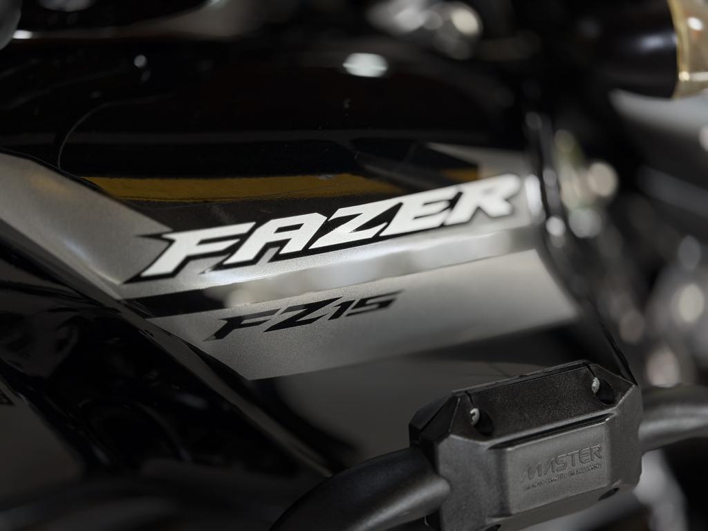 YAMAHA FZ 15 Fazer - Foto