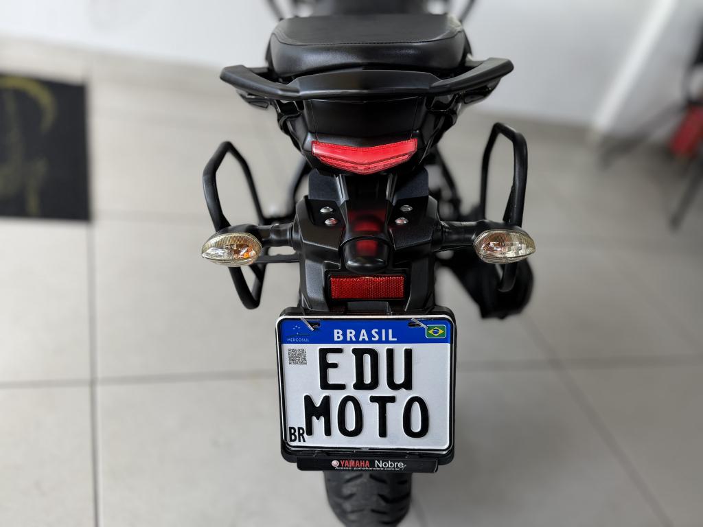 YAMAHA FZ 15 Fazer - Foto