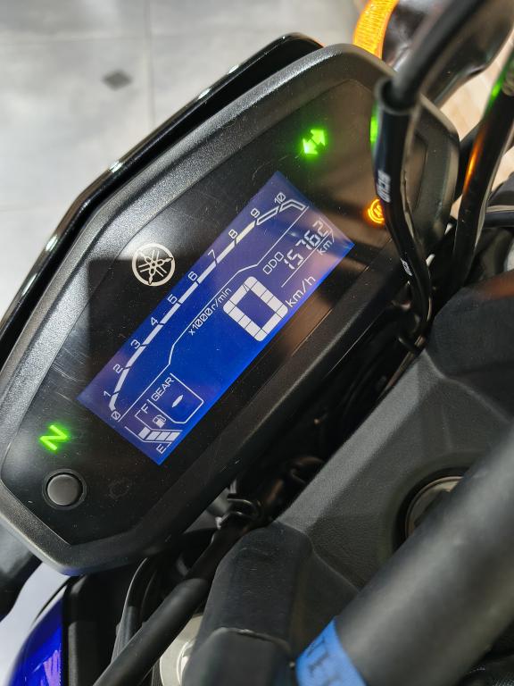 YAMAHA FZ 15 Fazer - Foto