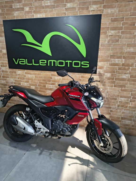 YAMAHA FZ 15 Fazer
