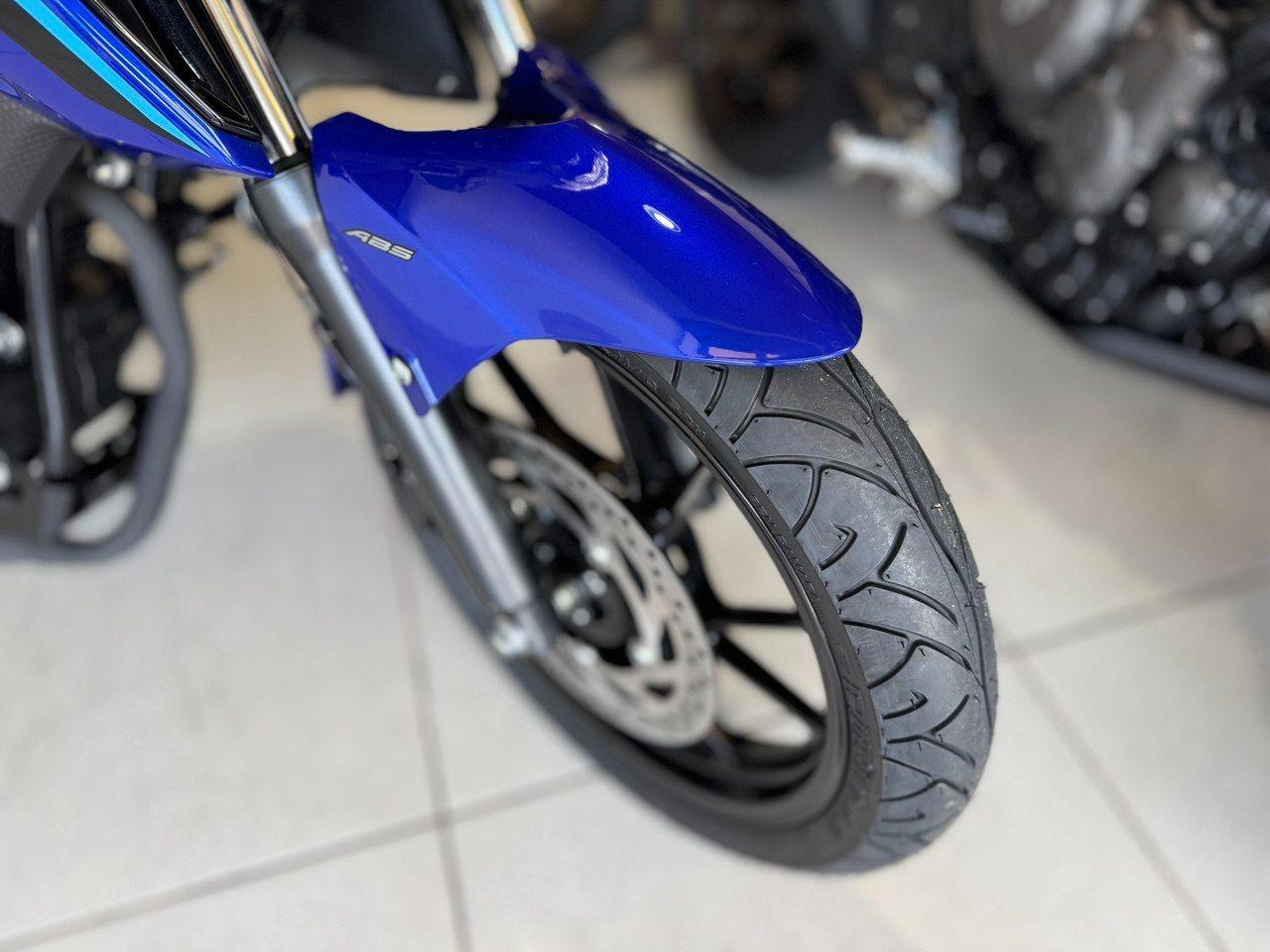 YAMAHA FZ 25 250 Fazer Flex - Foto