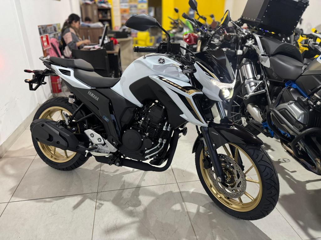 YAMAHA FZ 25 250 Fazer Flex