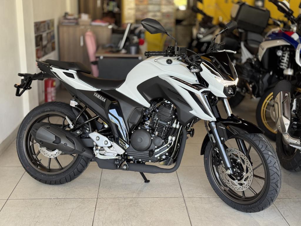 YAMAHA FZ 25 250 Fazer Flex