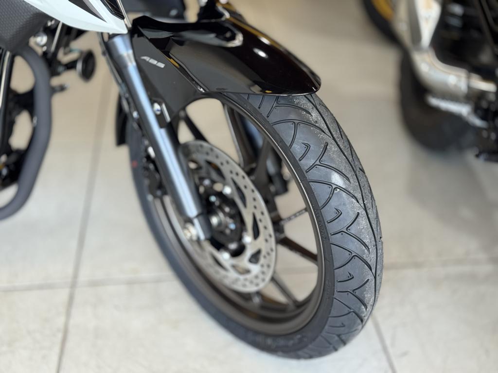 YAMAHA FZ 25 250 Fazer Flex - Foto