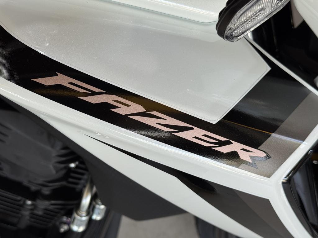 YAMAHA FZ 25 250 Fazer Flex - Foto