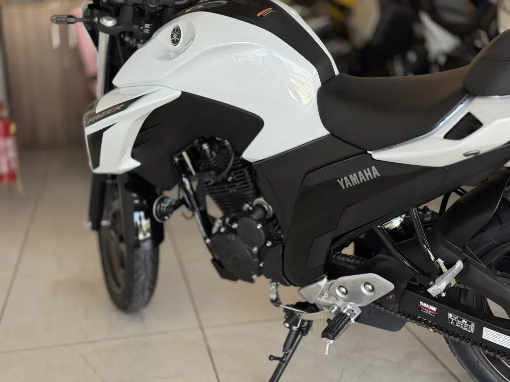 YAMAHA FZ 25 250 Fazer Flex - Foto