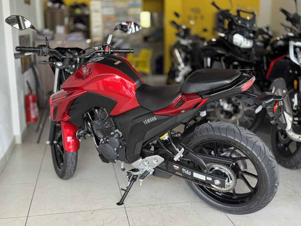 YAMAHA FZ 25 250 Fazer Flex - Foto