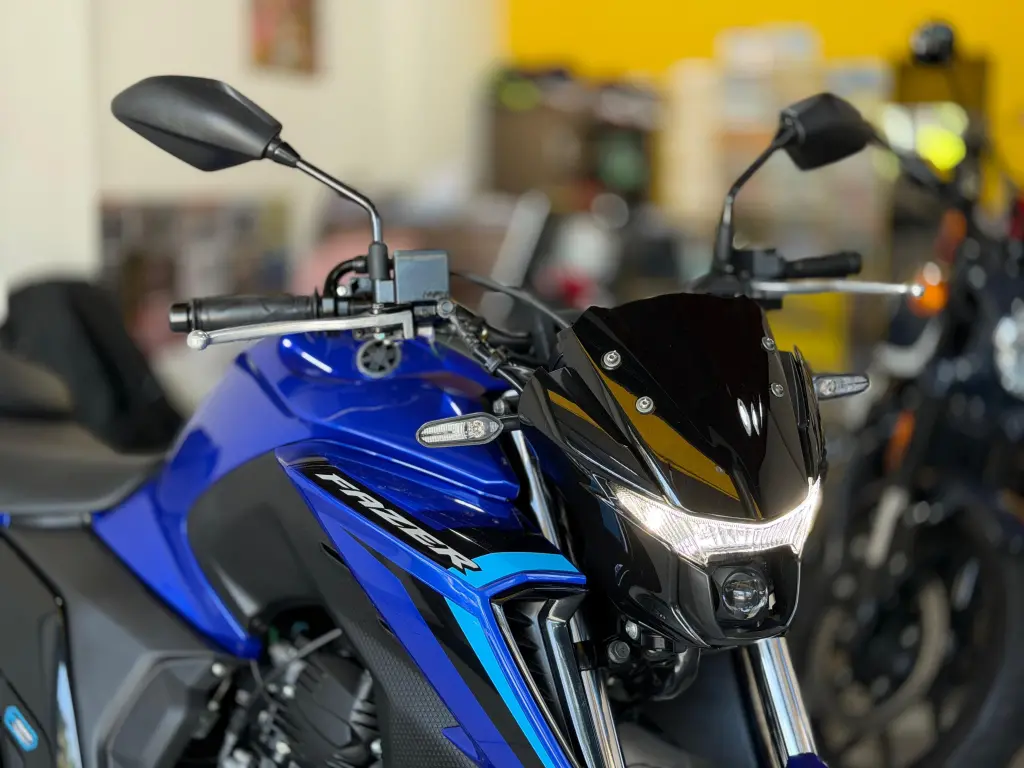 YAMAHA FZ 25 250 Fazer Flex - Foto