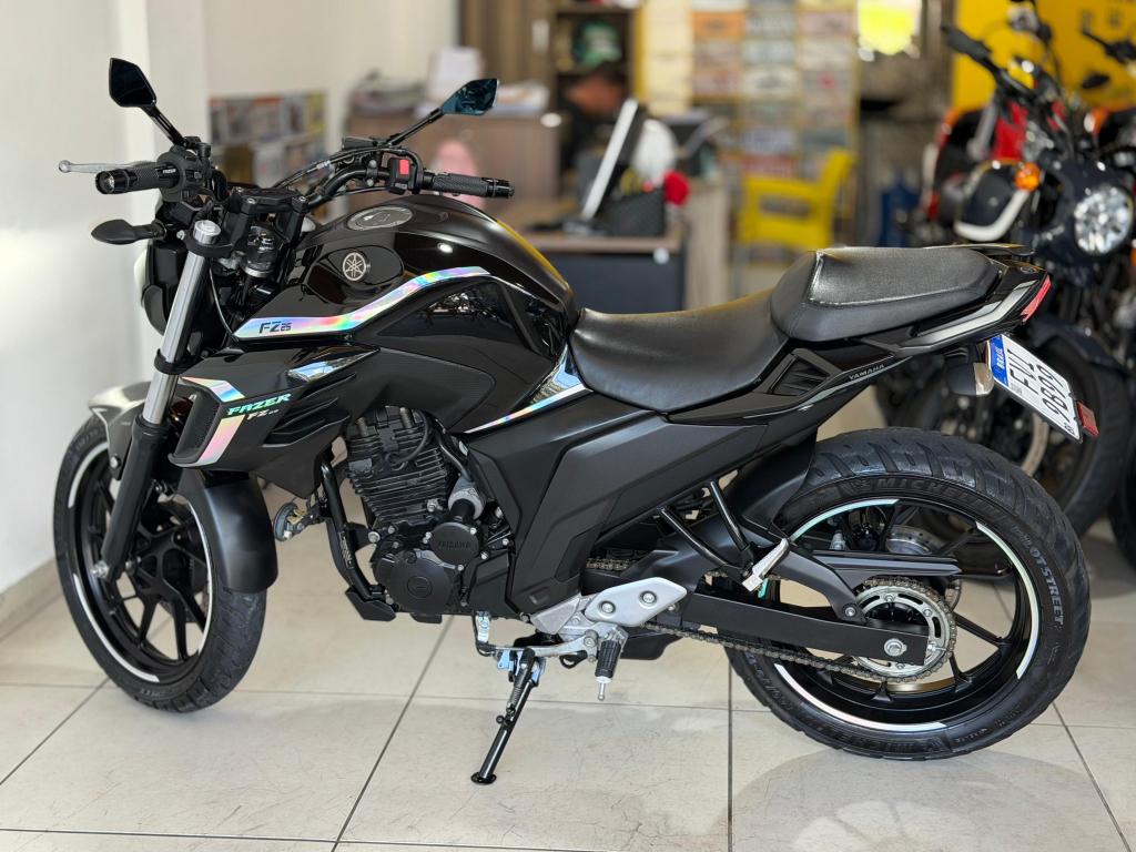 YAMAHA FZ 25 250 Fazer Flex - Foto