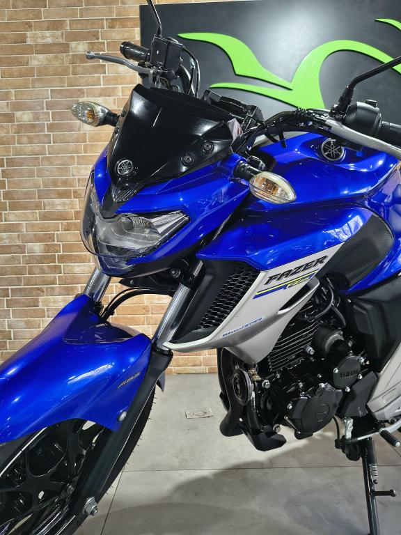 YAMAHA FZ 25 250 Fazer Flex - Foto