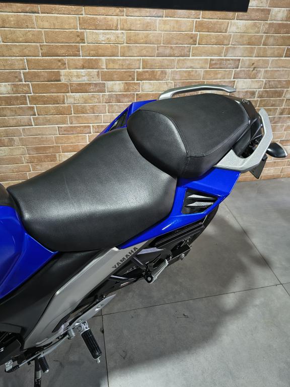 YAMAHA FZ 25 250 Fazer Flex - Foto