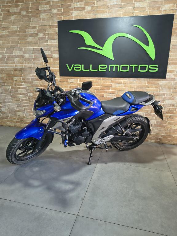 YAMAHA FZ 25 250 Fazer Flex - Foto