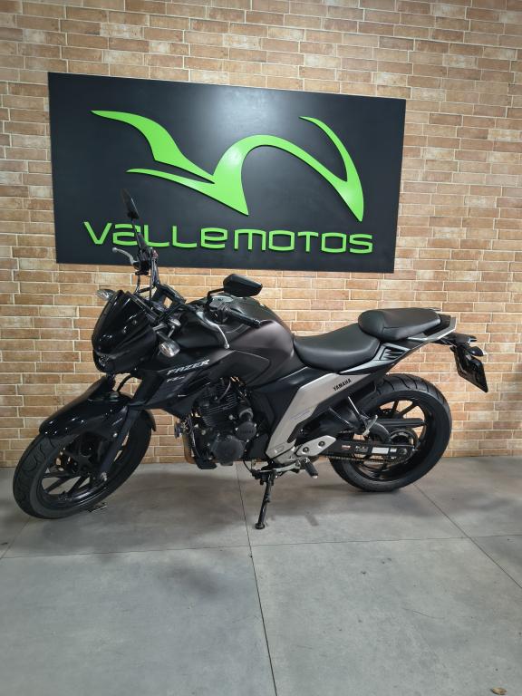 YAMAHA FZ 25 250 Fazer Flex - Foto