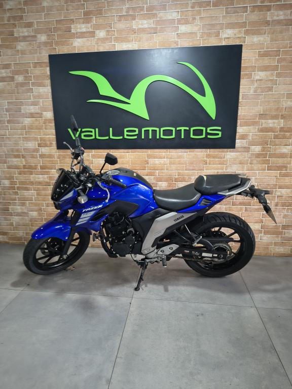 YAMAHA FZ 25 250 Fazer Flex - Foto