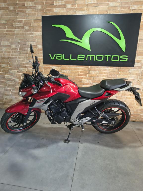 YAMAHA FZ 25 250 Fazer Flex - Foto