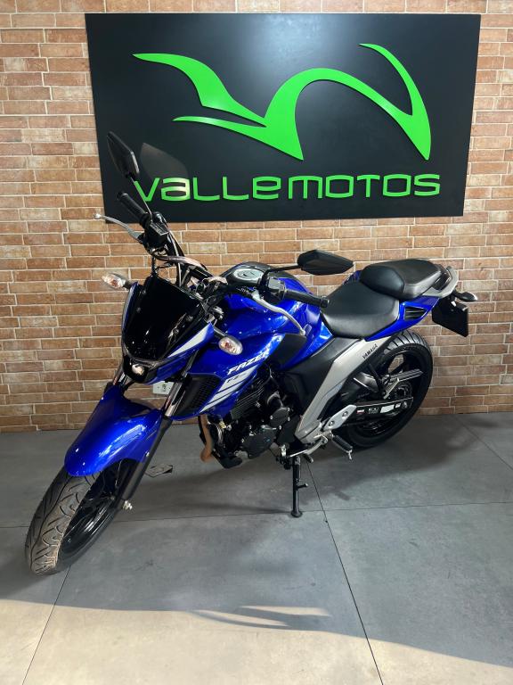 YAMAHA FZ 25 250 Fazer Flex - Foto
