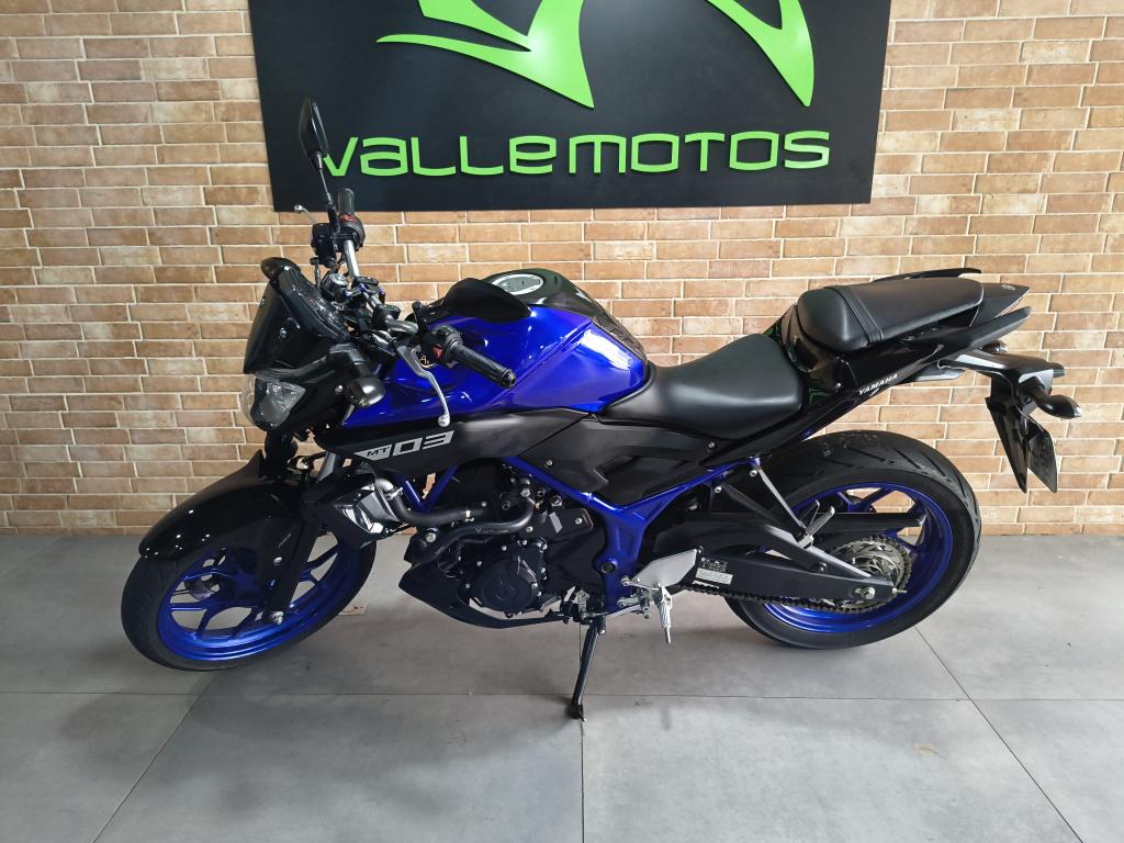 YAMAHA MT-03 300 - Foto
