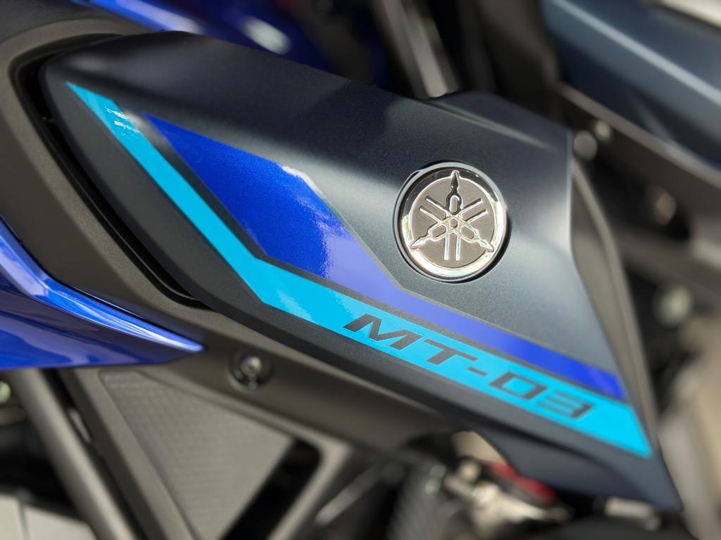 YAMAHA MT-03 300 - Foto