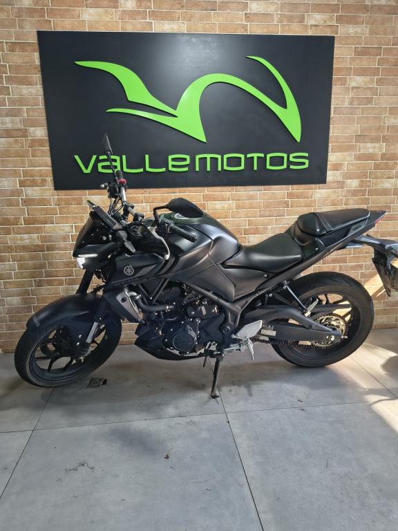 YAMAHA MT-03 300 - Foto
