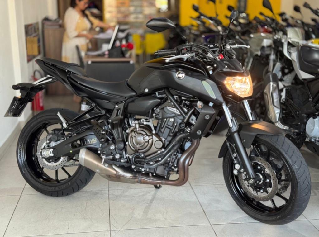 YAMAHA MT-07 700
