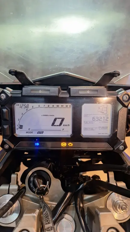 YAMAHA MT-09 Tracer 850 - Foto