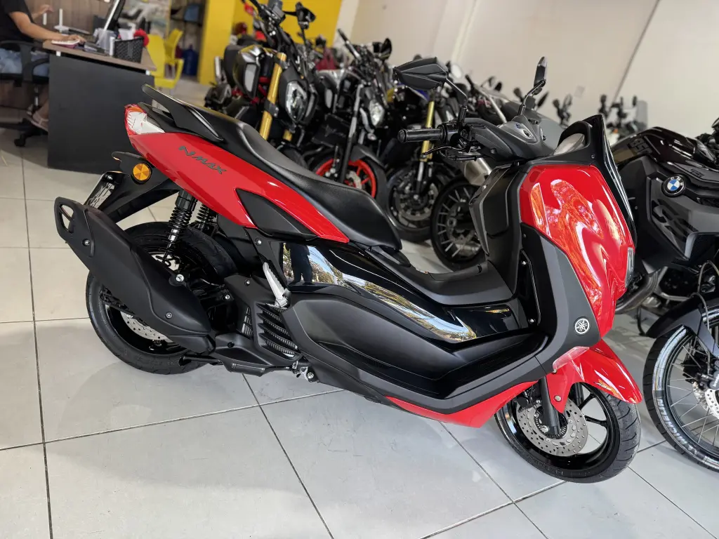 YAMAHA NMax 160 - Foto