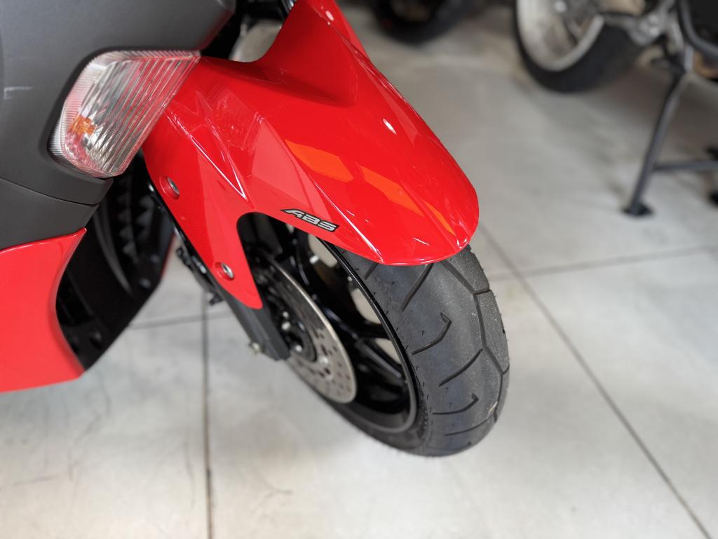 YAMAHA NMax 160 - Foto