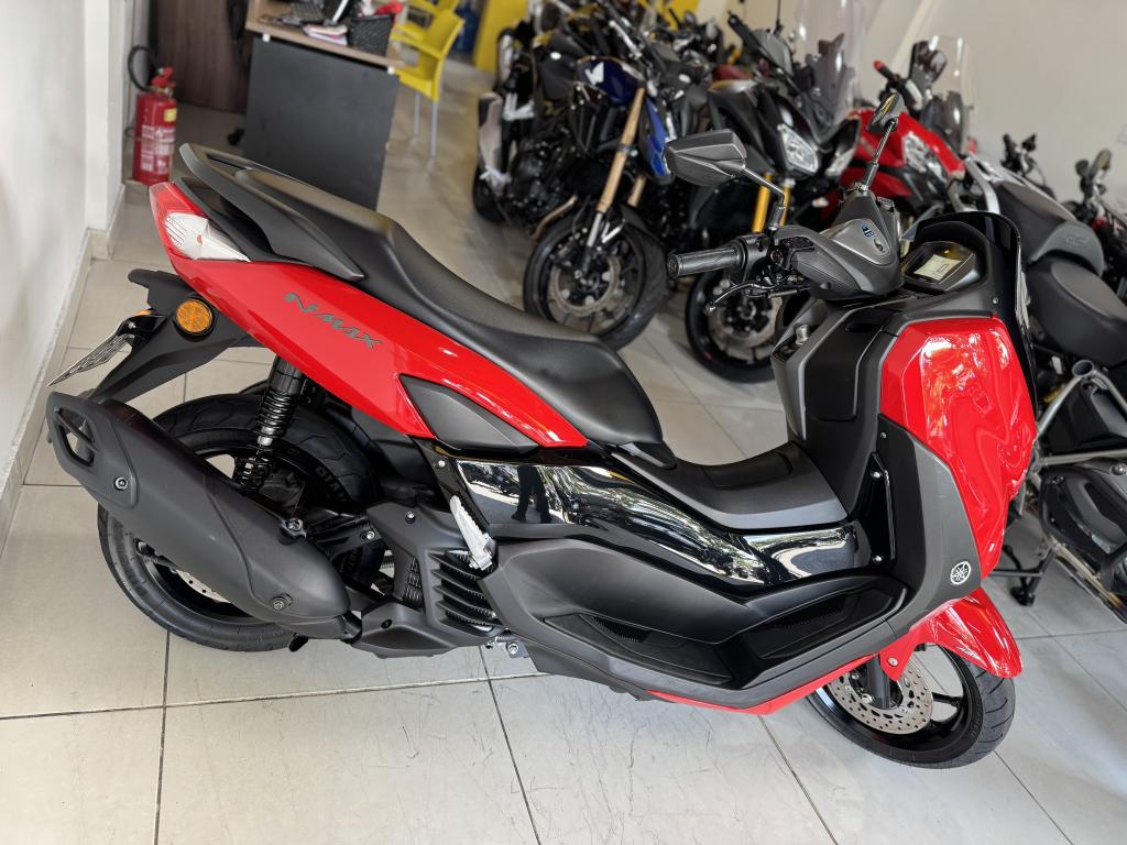 YAMAHA NMax 160 - Foto