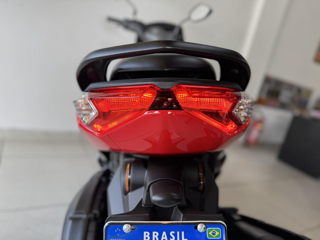 YAMAHA NMax 160 - Foto