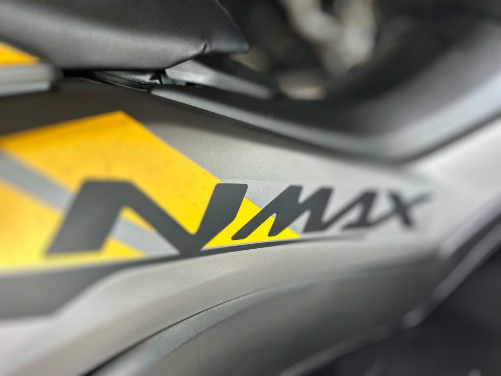 YAMAHA NMax 160 - Foto