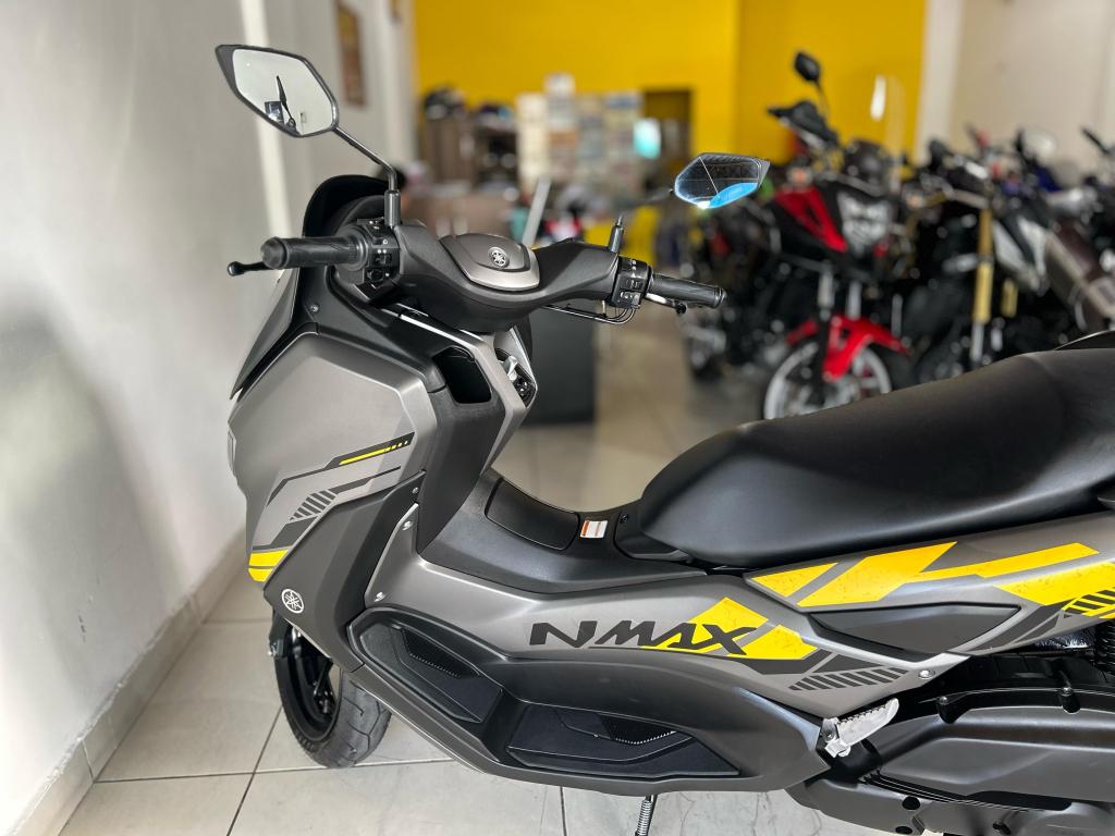 YAMAHA NMax 160 - Foto