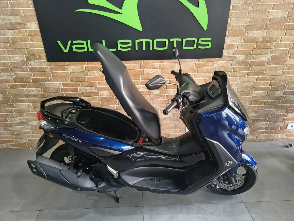 YAMAHA NMax 160 - Foto
