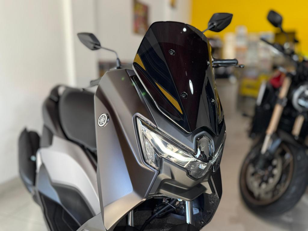 YAMAHA NMax 160 - Foto