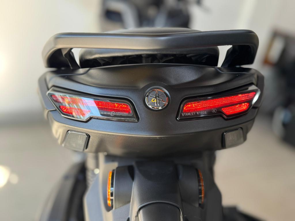YAMAHA NMax 160 - Foto