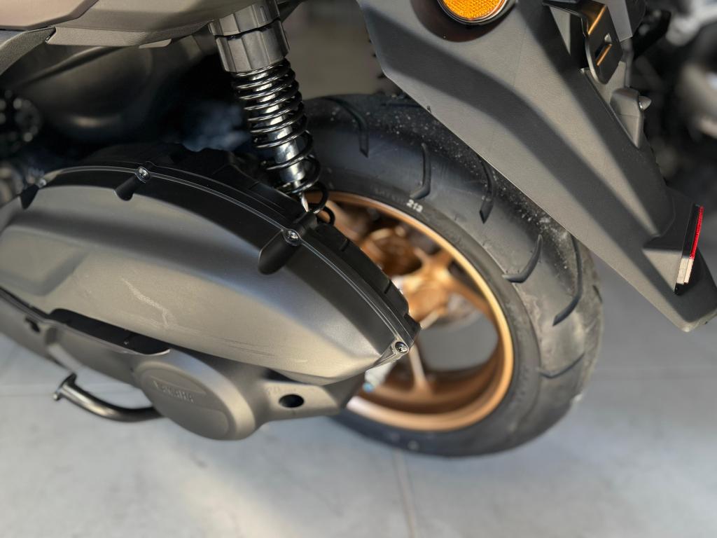 YAMAHA NMax 160 - Foto