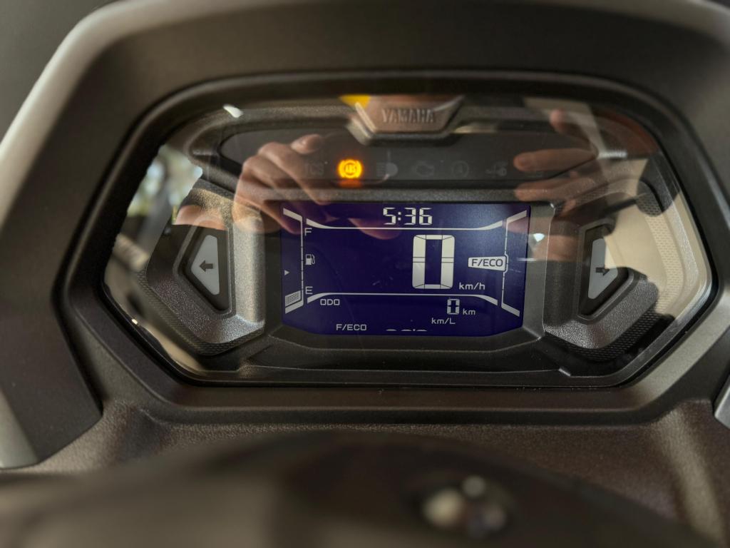 YAMAHA NMax 160 - Foto