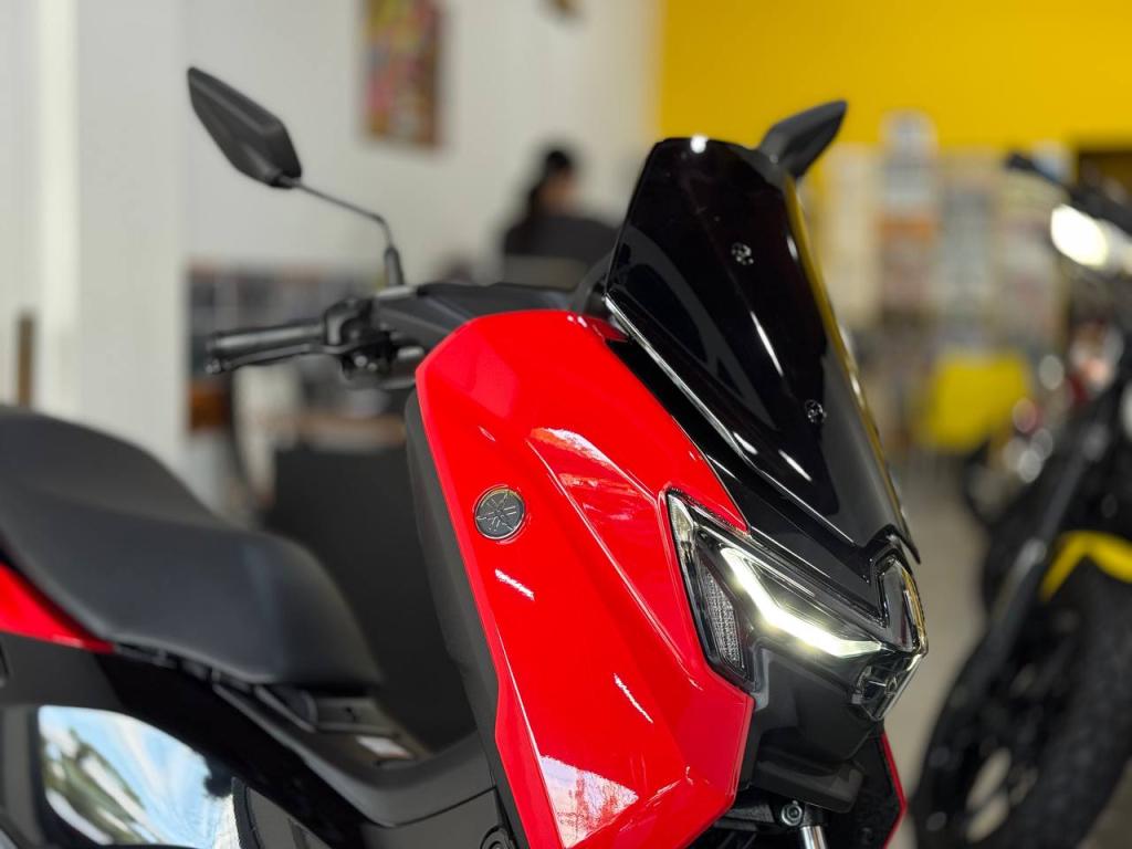 YAMAHA NMax 160 - Foto