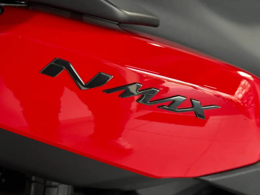 YAMAHA NMax 160 - Foto