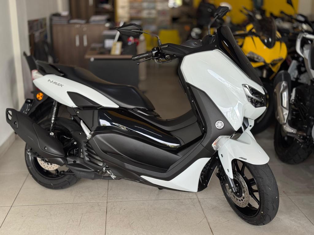 YAMAHA NMax 160 - Foto