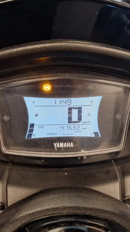 YAMAHA NMax 160 - Foto