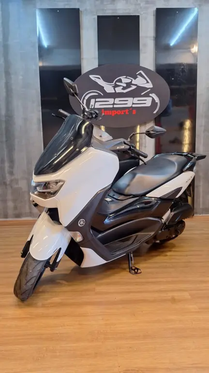 YAMAHA NMax 160 - Foto