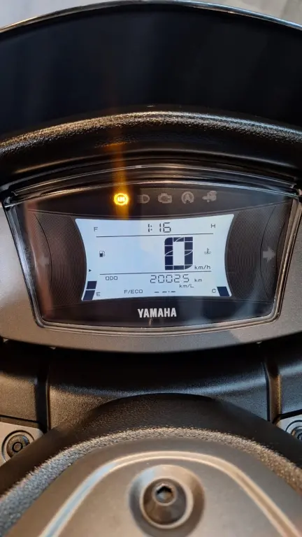 YAMAHA NMax 160 - Foto